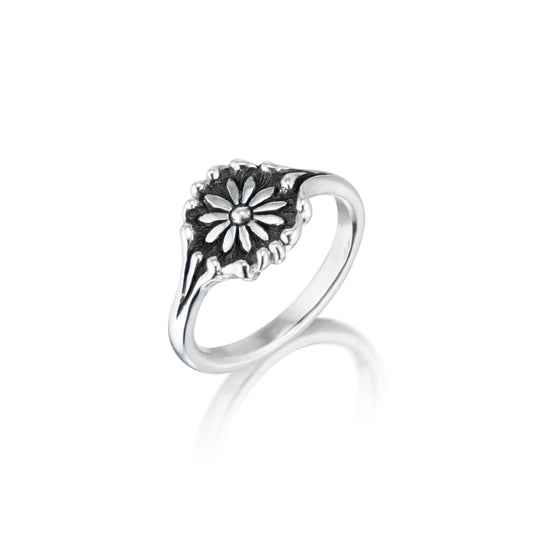 Organic Daisy Ring
